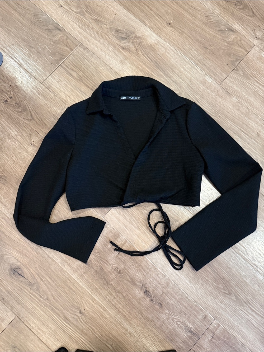 Zara Black Cropped Tie-Front Collared Top